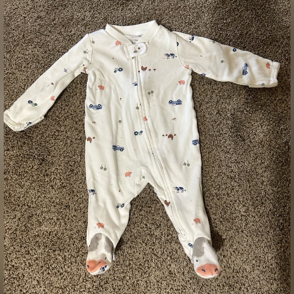 Carters farm/cow footies